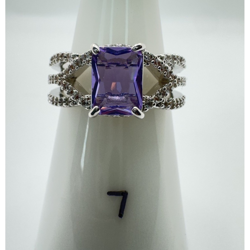Bomb Party Retro Ring RBP2164 Pastel Purple Topaz Size 7 Rhodium Plated